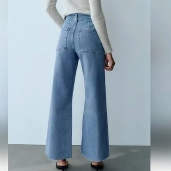 Zara Marine Jeans in medium to light wash - Picture 3 of 4